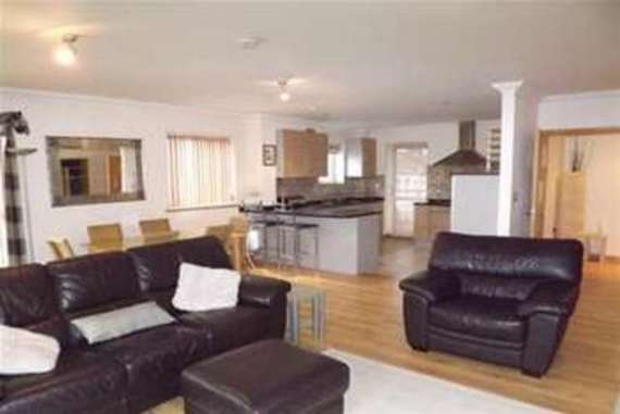 3 Bedroom Flat